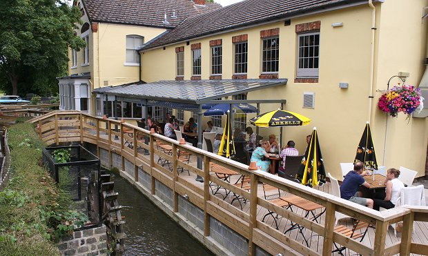 The Runner pub, Swindon